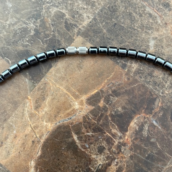 Magnetic Necklace 17.5 inches long 🥰🥰 - Picture 3 of 4